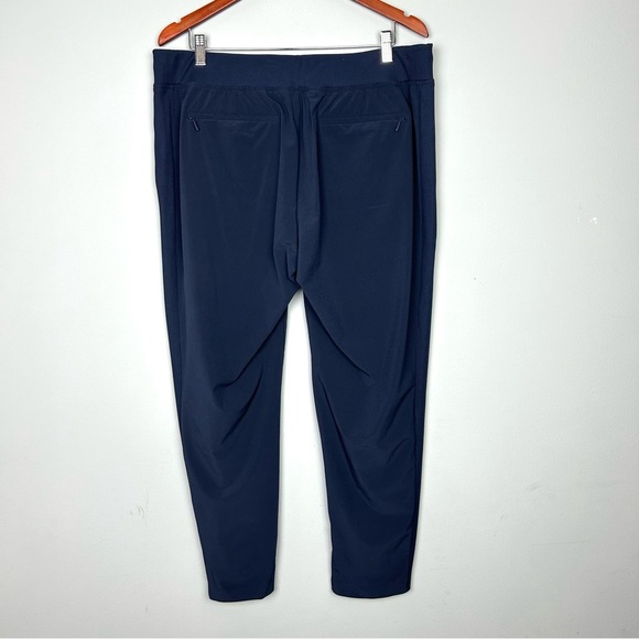 ATHLETA Brooklyn mid rise ankle pants size 16 pull on quick dry zip pockets - Picture 9 of 15